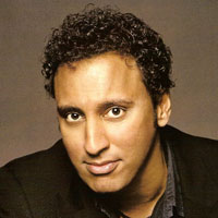 Aasif Mandvi - those eyes, that smirk, that ability to make people forget that their words are being broadcast to millions and that there are such things as "consequences" mmmmmmmm